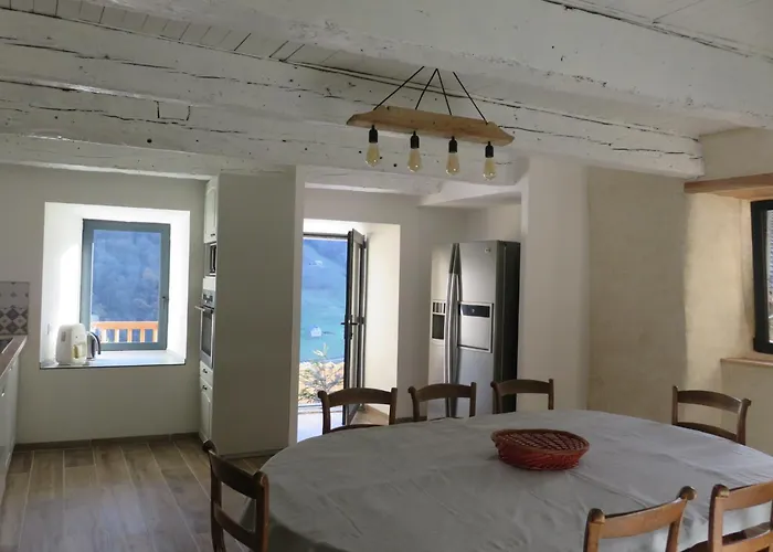 Grande Maison De Village, Renovation Ecologique 펜션 Viey